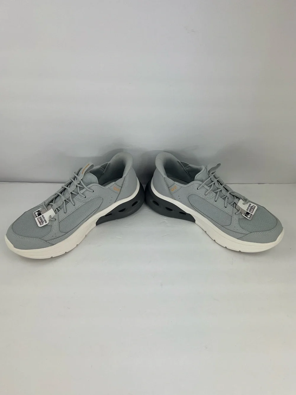 SKECHERS SLIP-IN GLIDE-STEP SWIFT-FIT HANDS FREE, MEMORY FOALIGHT GREY SIZE 8.5
